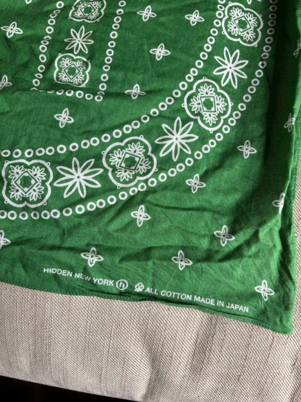 Hidden NY Green Paisley-Style Bandana / Scarf Made in Japan